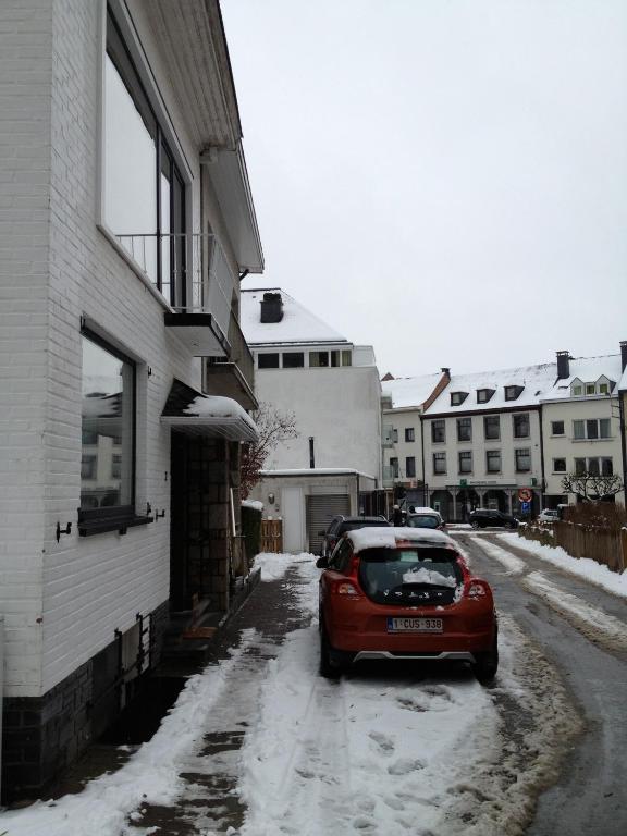 Guesthouse Au Coin De La Rue Malmedy Ngoại thất bức ảnh