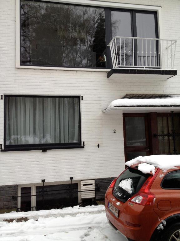 Guesthouse Au Coin De La Rue Malmedy Ngoại thất bức ảnh