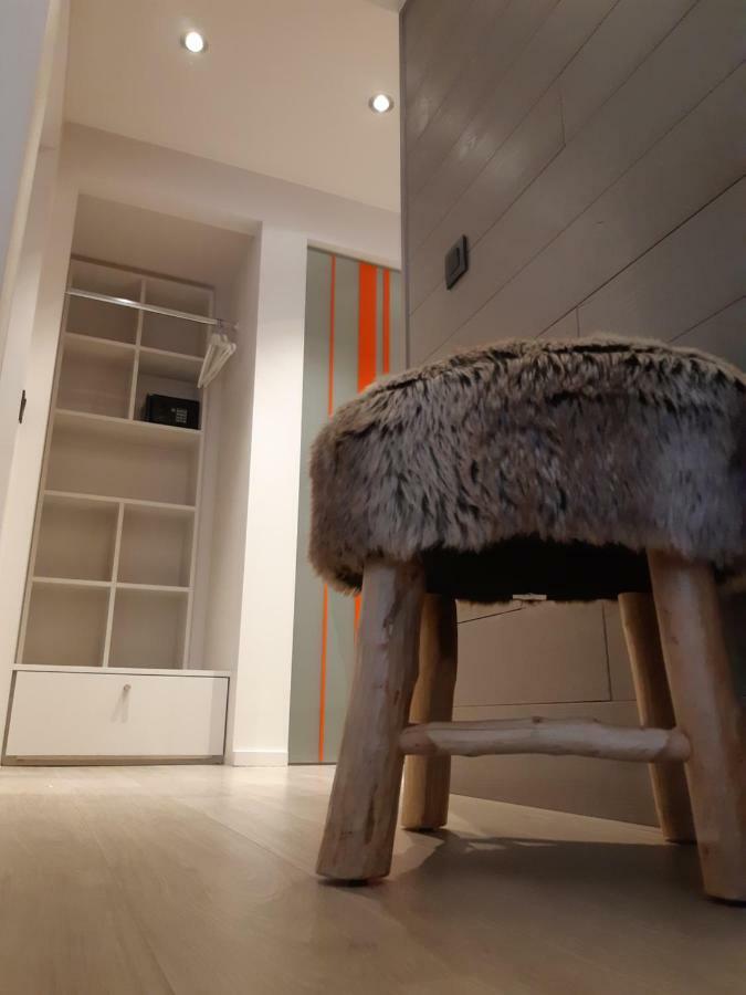 Guesthouse Au Coin De La Rue Malmedy Ngoại thất bức ảnh